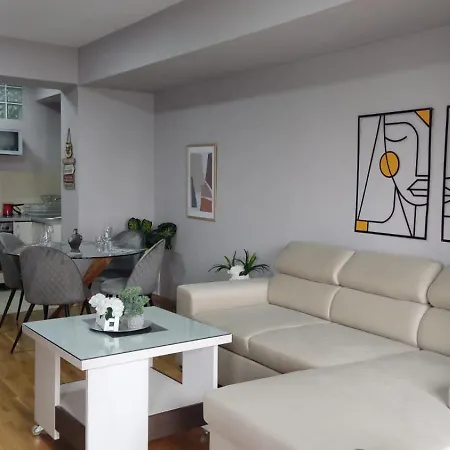 Apartment Roosevelt Center